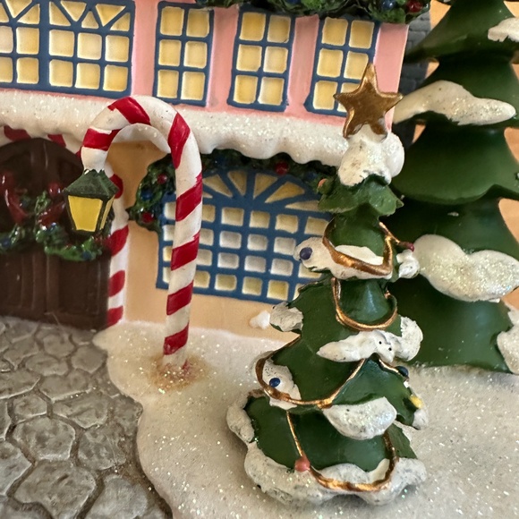 Hawthorne Village Santa's Toy Workshop Rudolph's Christmas Town - Picture 8 of 16